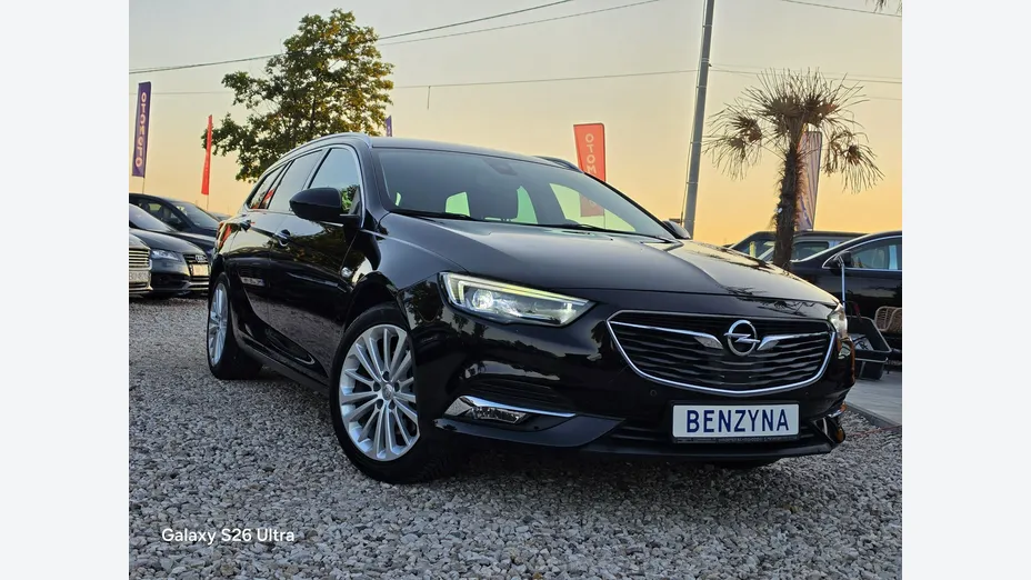 OPEL Insignia -