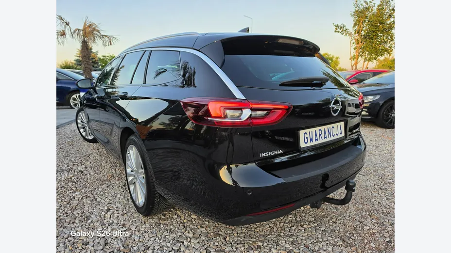 OPEL Insignia -