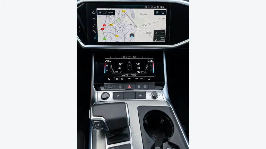 AUDI A6 -