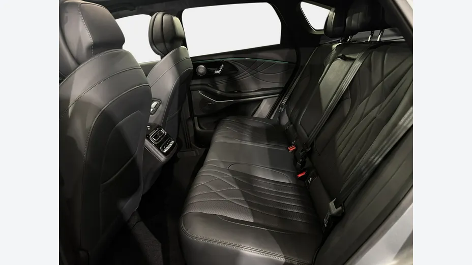 OMODA Omoda 9 Omoda 9 1.5 Super Hybrid Exclusive AWD