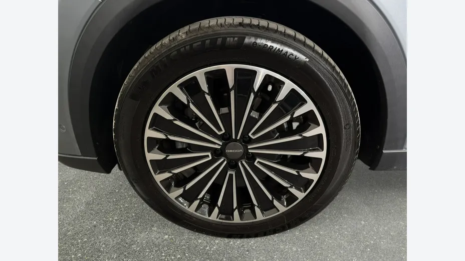 OMODA Omoda 9 -