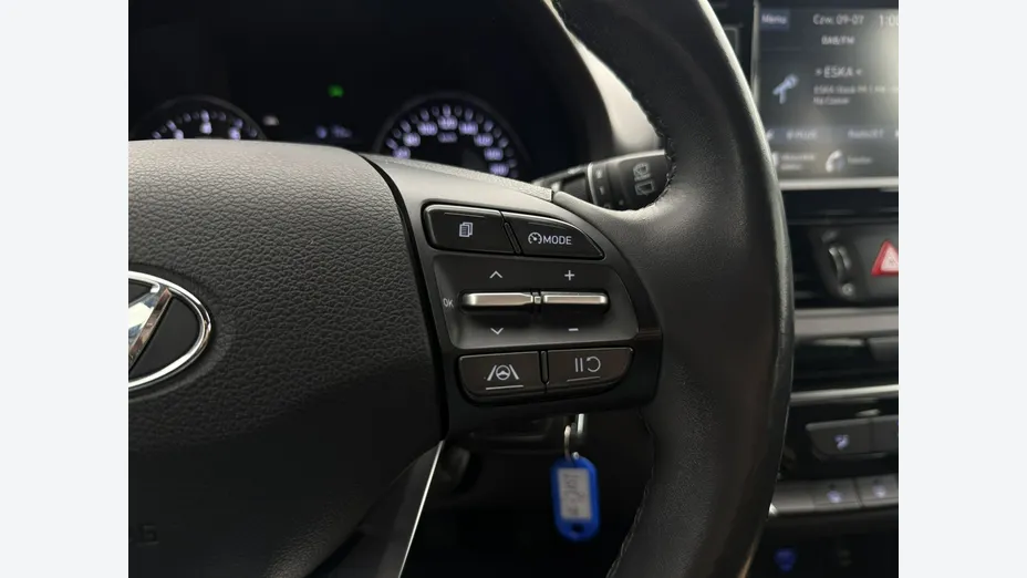 HYUNDAI i30 -