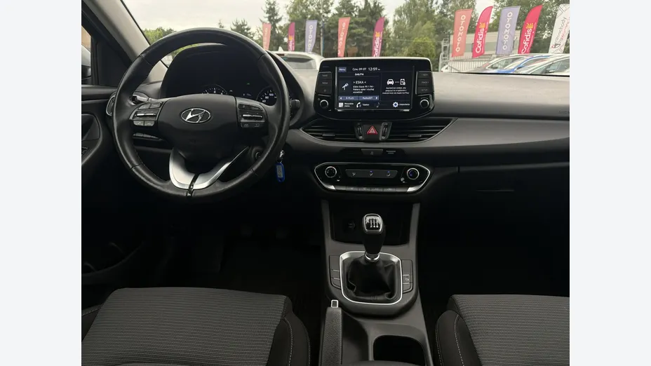 HYUNDAI i30 -