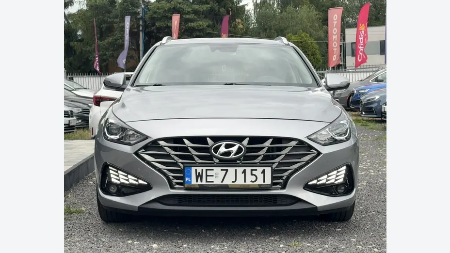 HYUNDAI i30 -