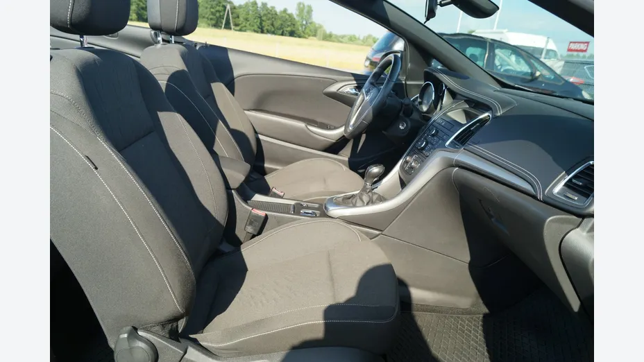 OPEL Cascada -