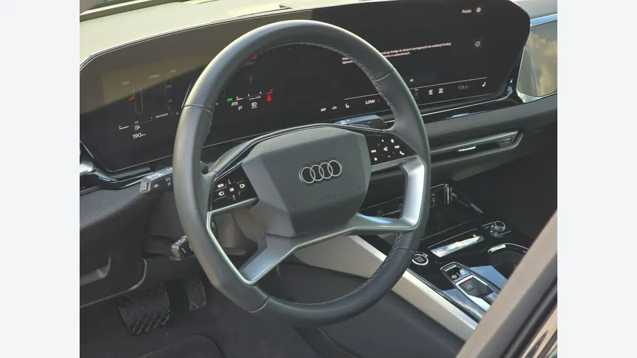 AUDI A6 -