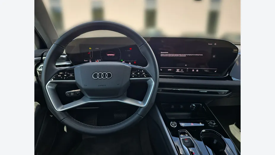 AUDI A6 -