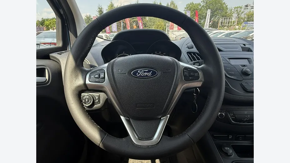 FORD Transit Courier -