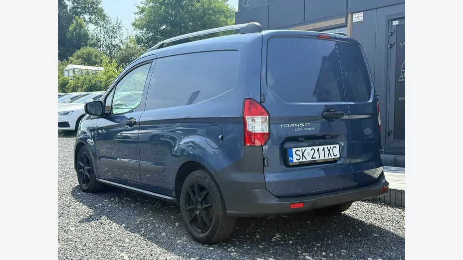 FORD Transit Courier -