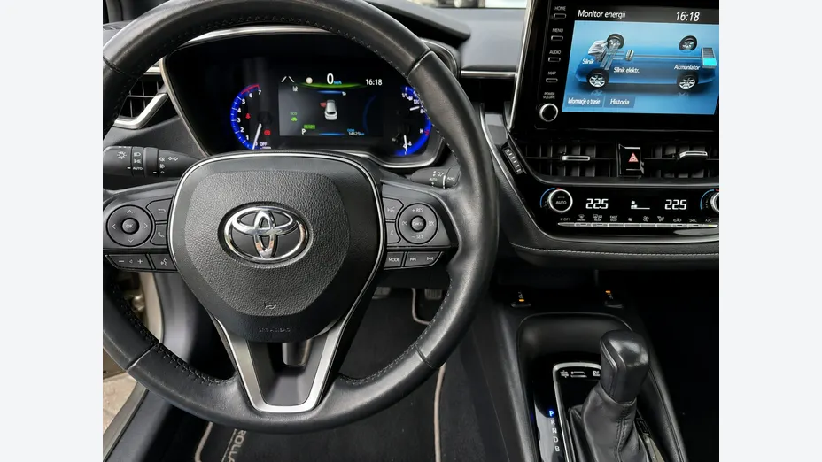 TOYOTA Corolla -