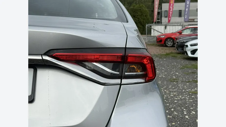 TOYOTA Corolla -