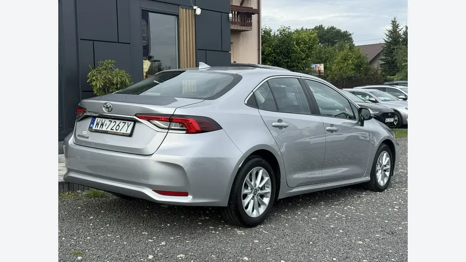 TOYOTA Corolla -