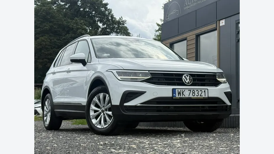 VOLKSWAGEN Tiguan -