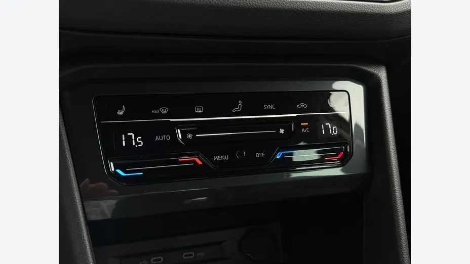 VOLKSWAGEN Tiguan -