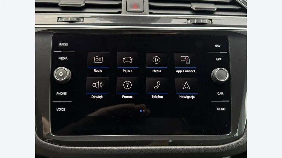 VOLKSWAGEN Tiguan -