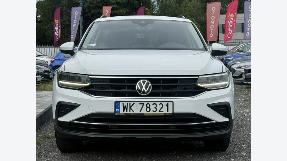 VOLKSWAGEN Tiguan -