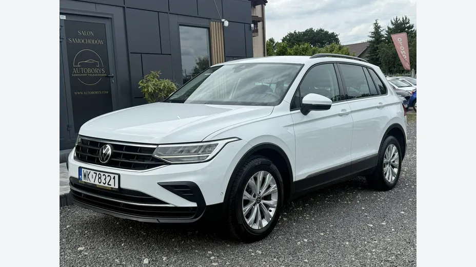 VOLKSWAGEN Tiguan -