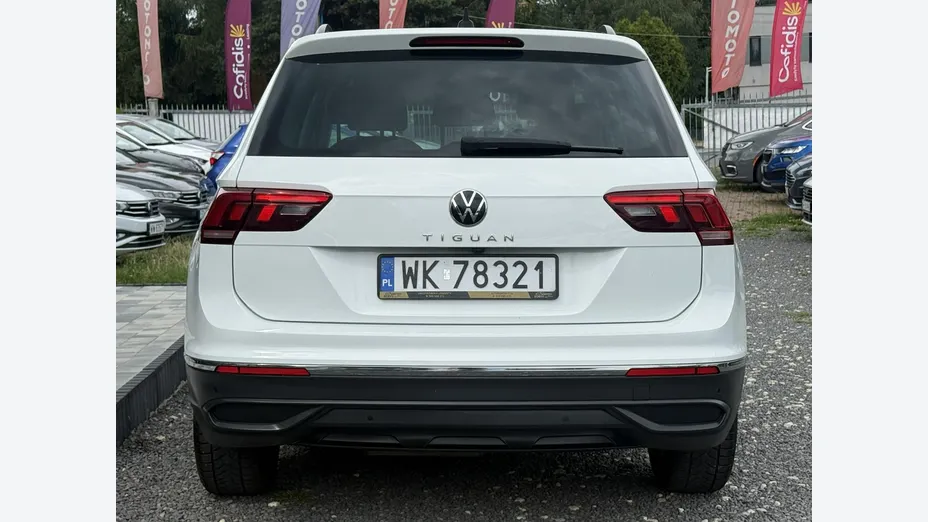 VOLKSWAGEN Tiguan -