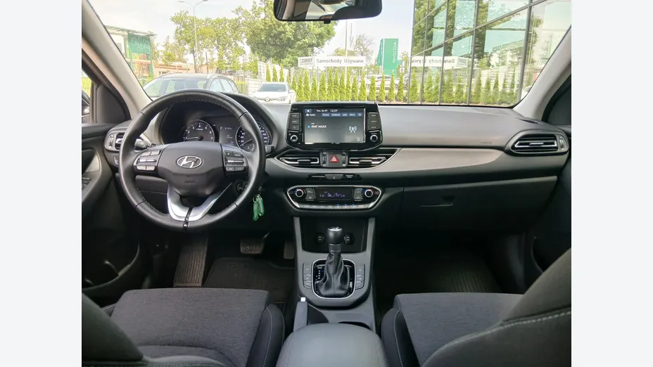 HYUNDAI i30 -