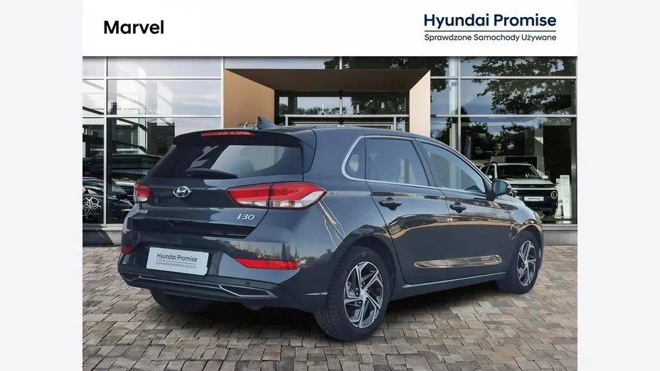 HYUNDAI i30 -