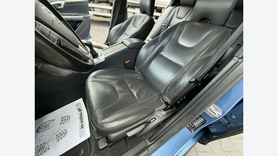 VOLVO S60 -