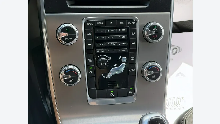 VOLVO S60 -
