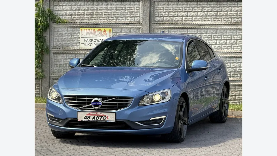 VOLVO S60 -