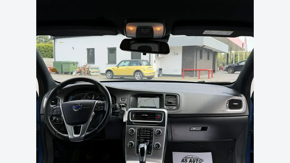VOLVO S60 -
