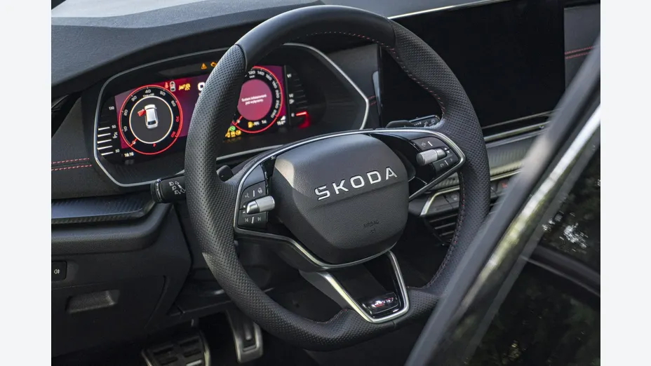 SKODA Octavia -