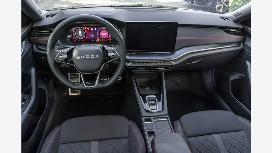 SKODA Octavia -