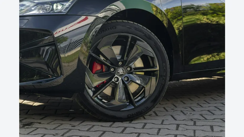 SKODA Octavia -