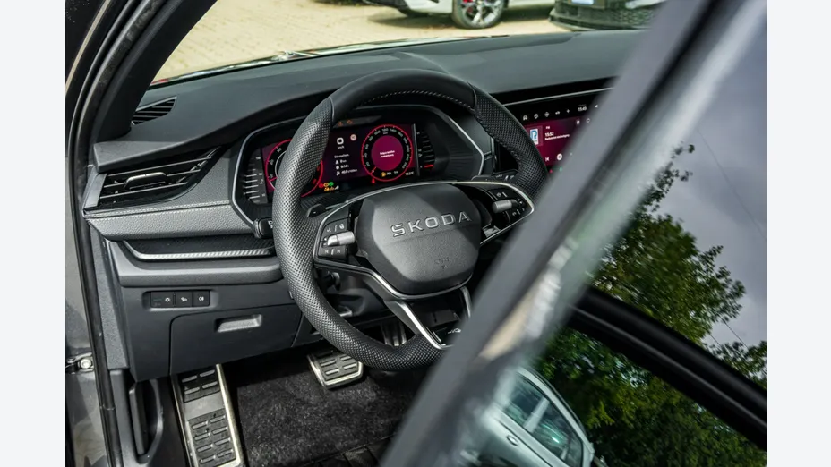 SKODA Octavia -