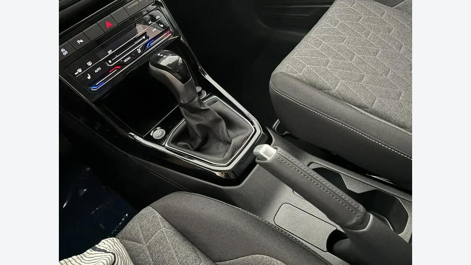 VOLKSWAGEN T-Cross -