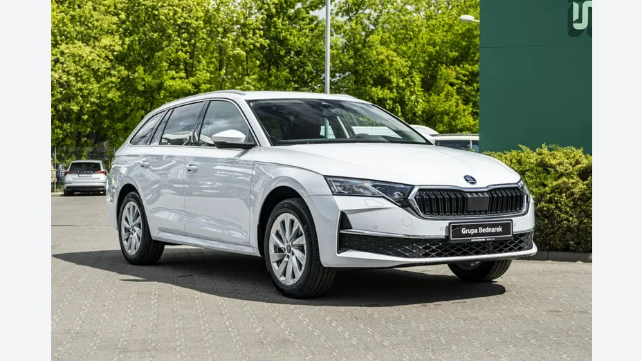 SKODA Octavia -