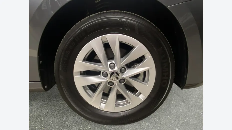 SKODA Fabia -