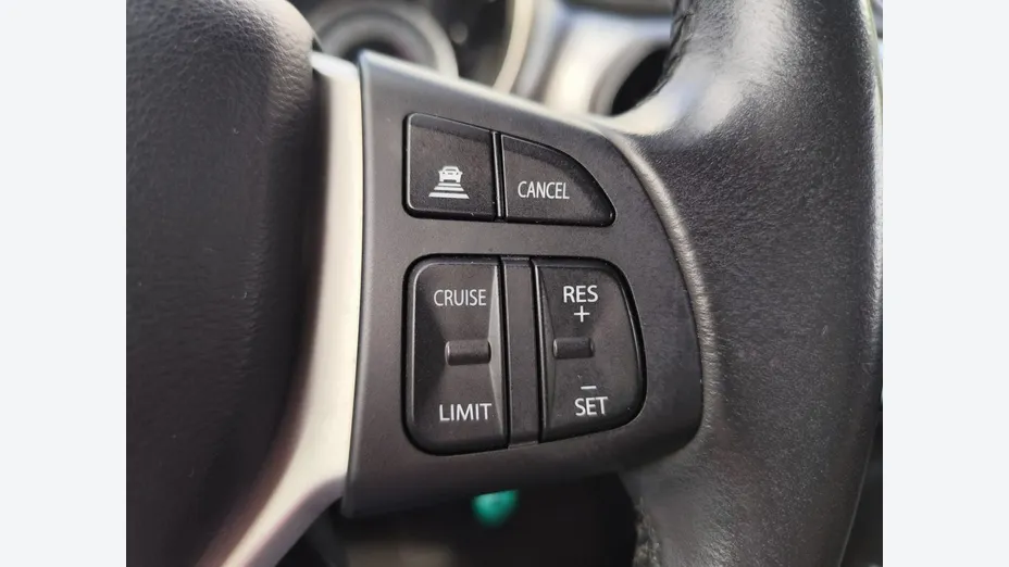 SUZUKI Vitara -