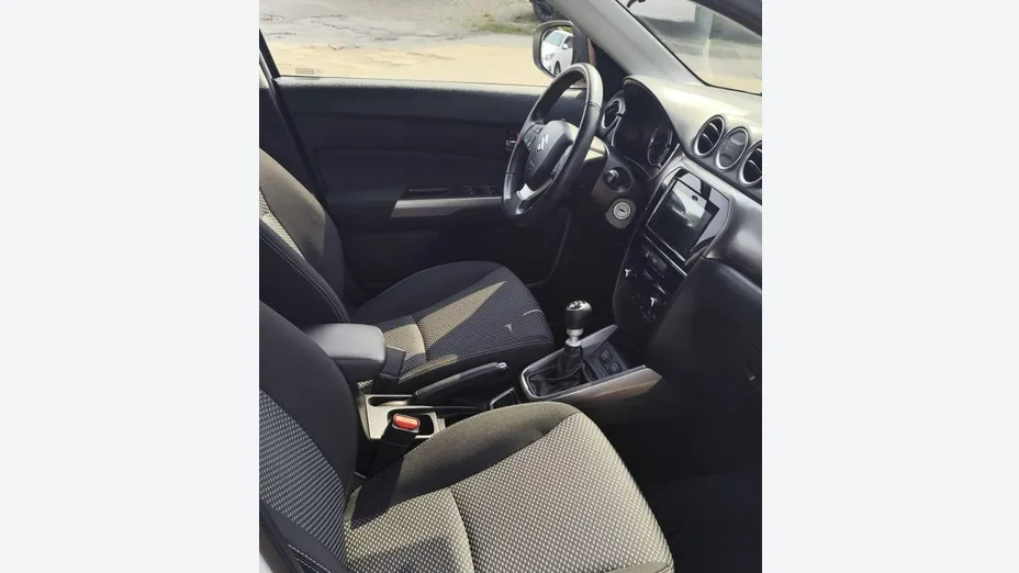 SUZUKI Vitara -