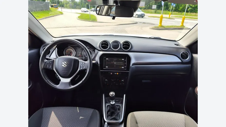 SUZUKI Vitara -