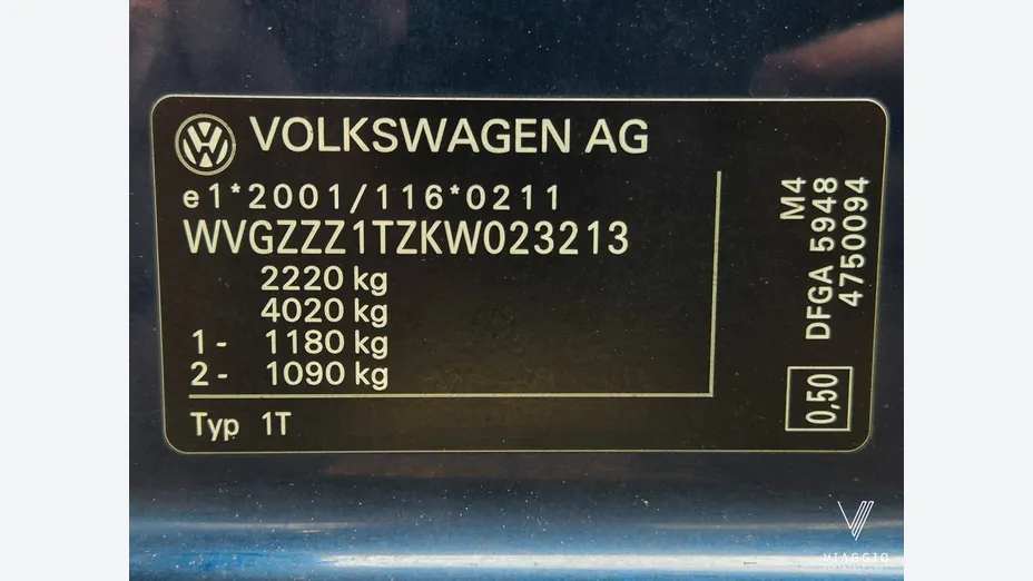 VOLKSWAGEN Touran -