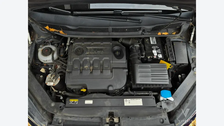 VOLKSWAGEN Touran -