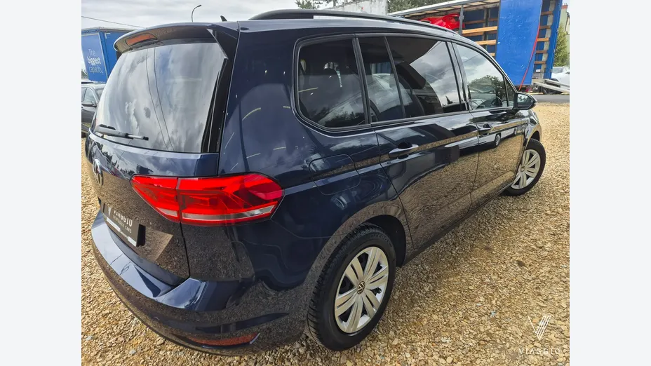 VOLKSWAGEN Touran -