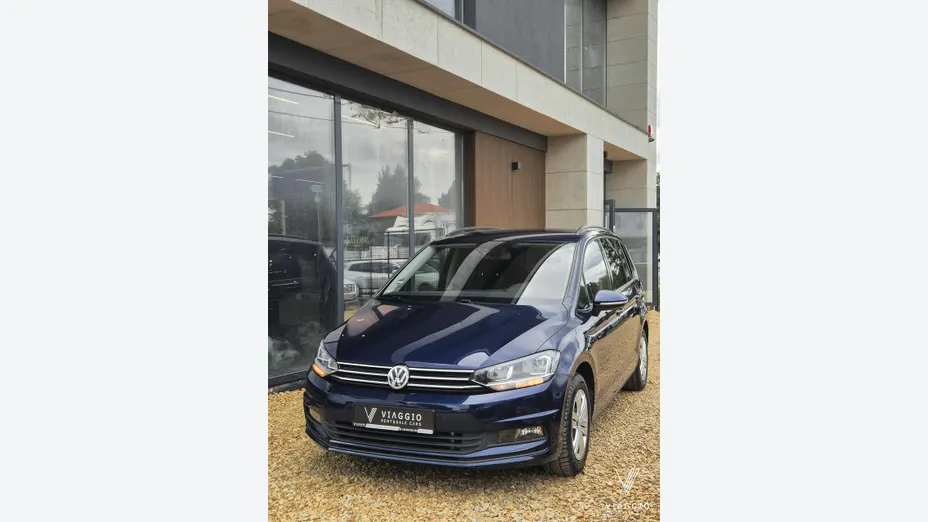 VOLKSWAGEN Touran -
