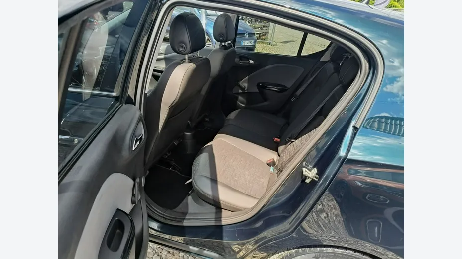 OPEL Corsa -