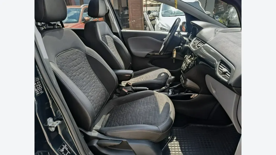 OPEL Corsa -