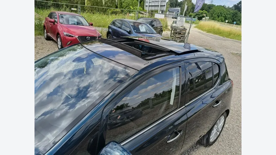 OPEL Corsa -