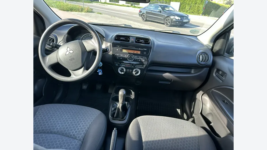 MITSUBISHI Space Star -