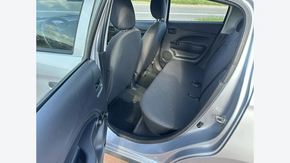 MITSUBISHI Space Star -