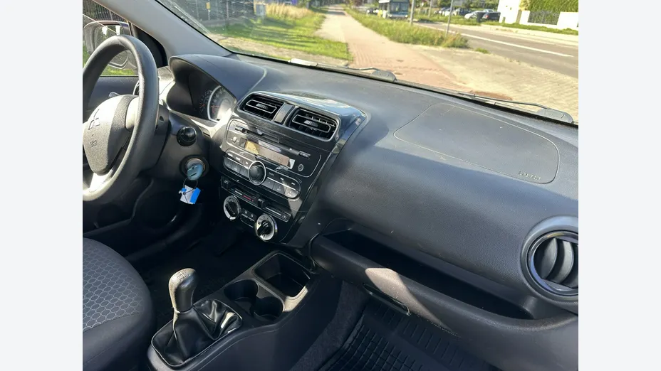MITSUBISHI Space Star -