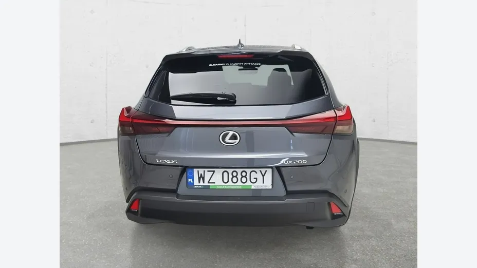 LEXUS UX -
