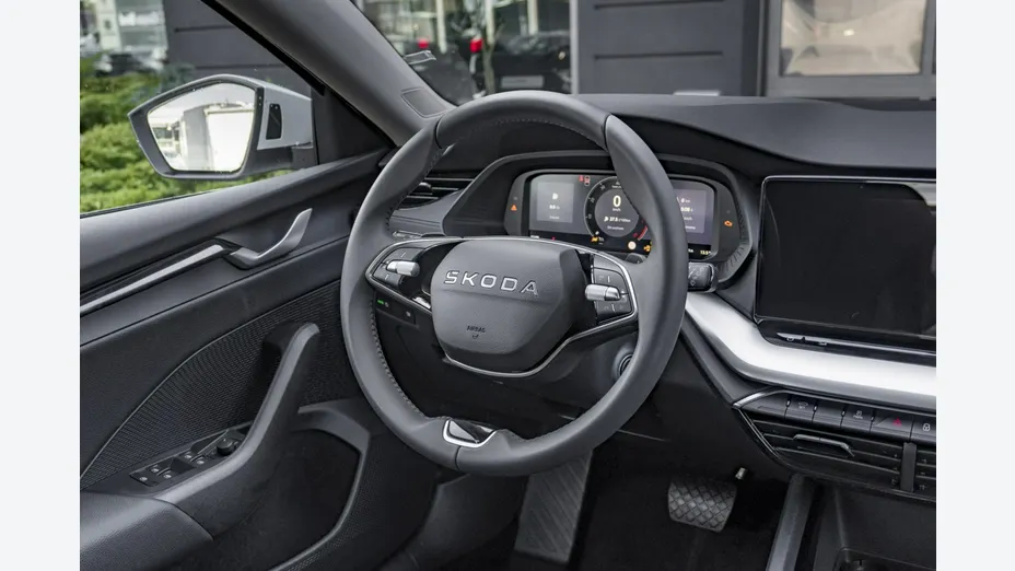 SKODA Octavia -